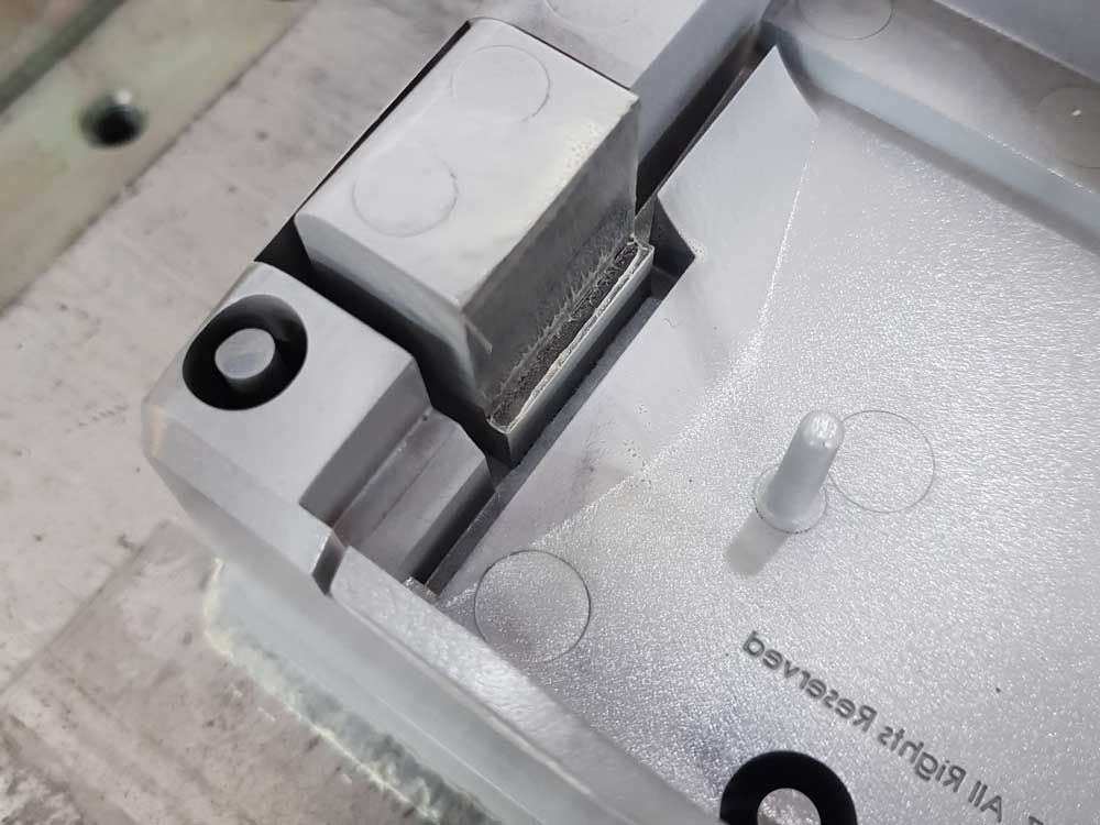 injection mould machines